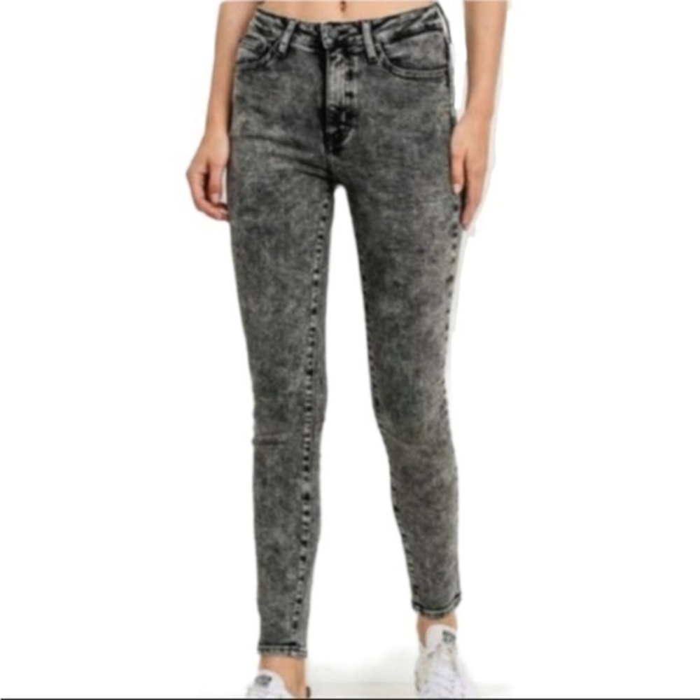 Cabi Style #966 Charcoal Gray Acid Wash Low Rise Skinny Jeans Size 10